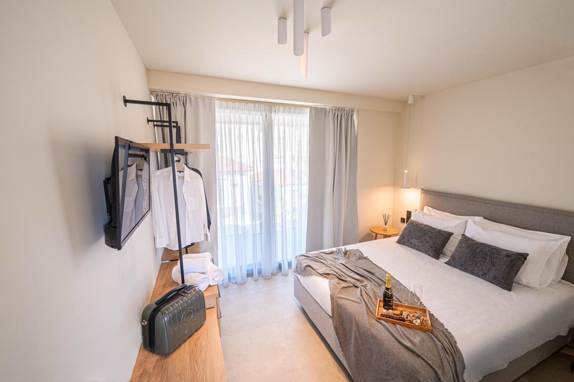 Luaz Suites Volos Eksteriør bilde