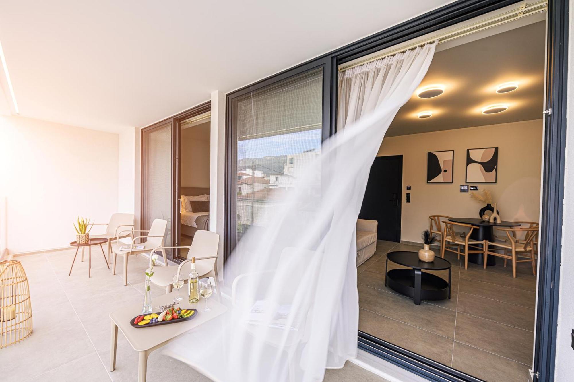 Luaz Suites Volos Eksteriør bilde
