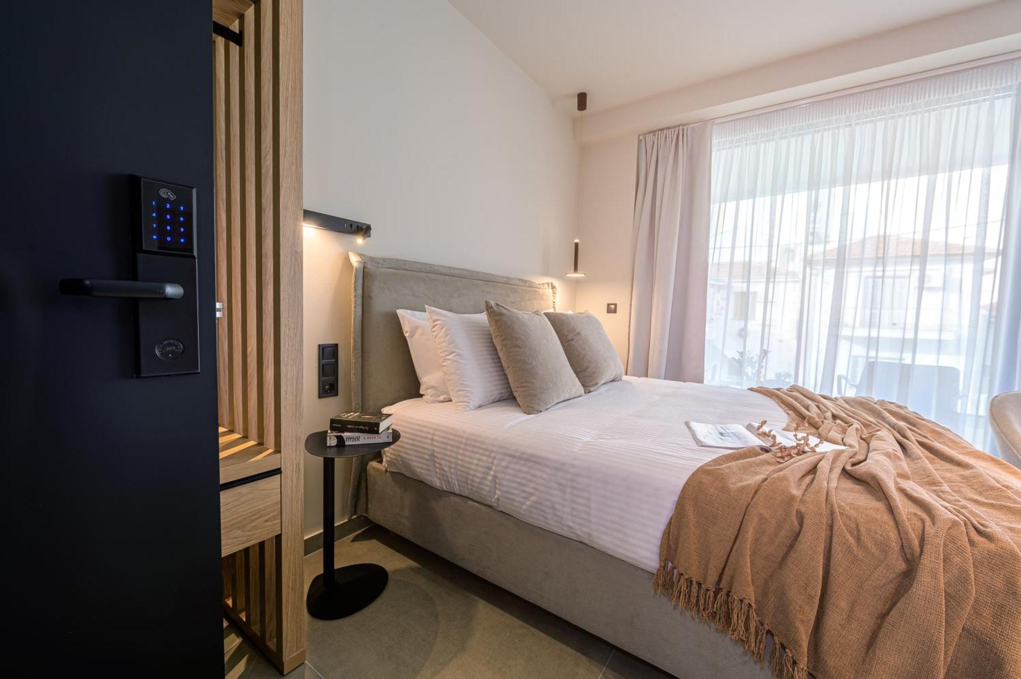 Luaz Suites Volos Eksteriør bilde