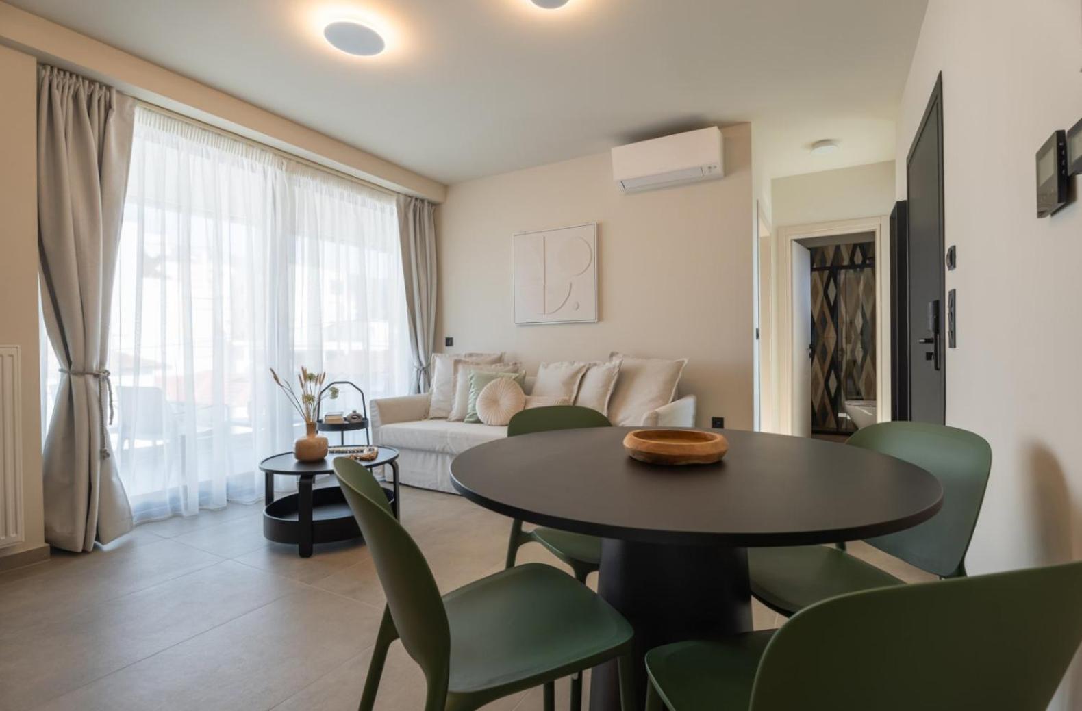 Luaz Suites Volos Eksteriør bilde
